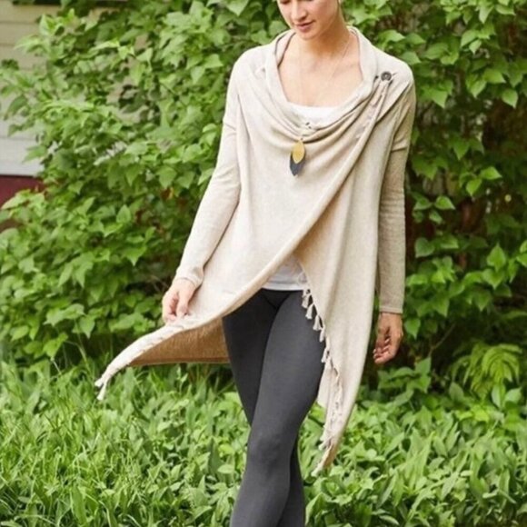Matilda Jane Come On Over Fringe Wrap Drape Sweater Size Medium Beige M8 - Picture 4 of 11